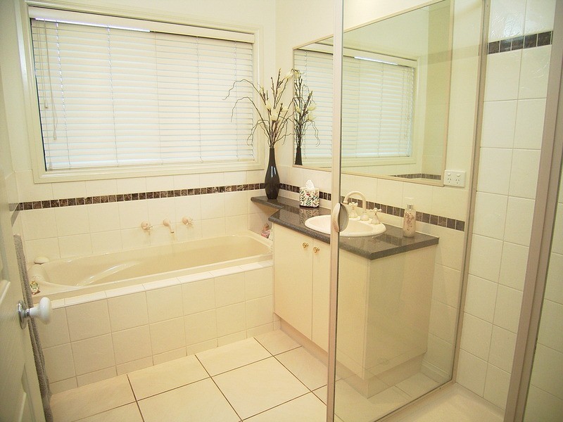 7 Lewis  Court, Mooroopna VIC 3629