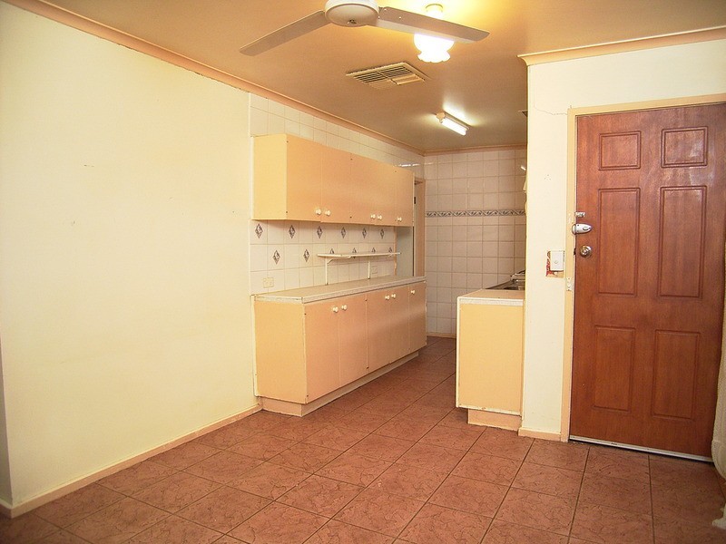 34  Poplar  Avenue, Shepparton VIC 3630