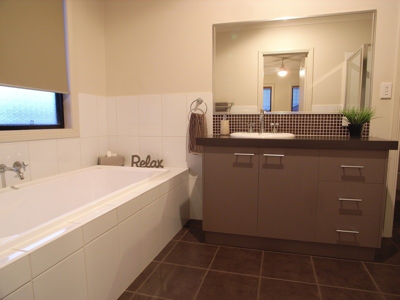 76 Knight  Street, Mooroopna VIC 3629