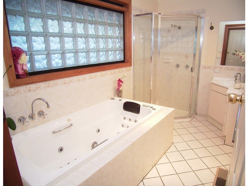 29 Knight  Street, Mooroopna VIC 3629