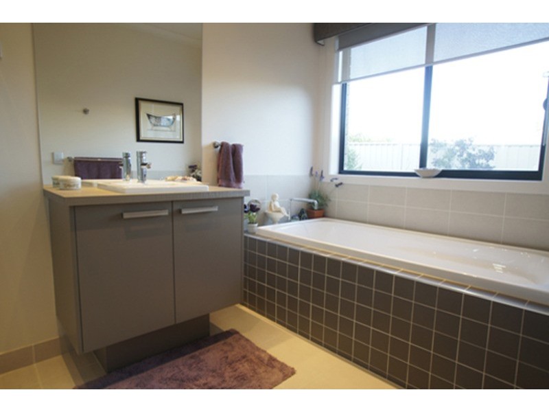 6 Kensington Drive, Shepparton VIC 3630