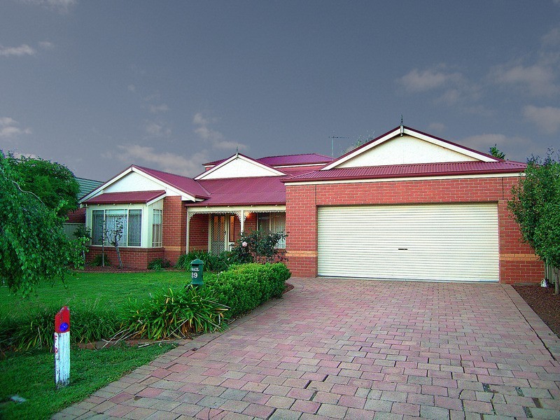 29 Silvan  Crescent, Kialla VIC 3631