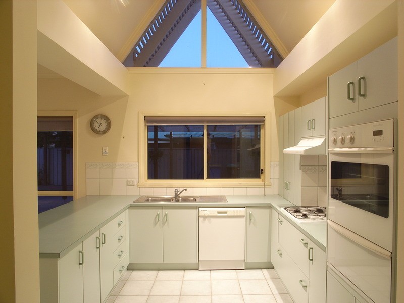 29 Silvan  Crescent, Kialla VIC 3631