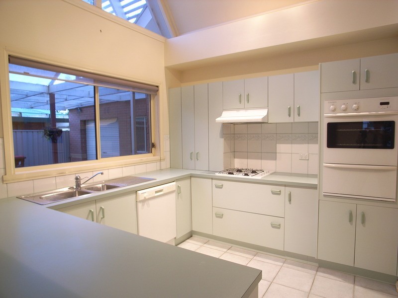 29 Silvan  Crescent, Kialla VIC 3631