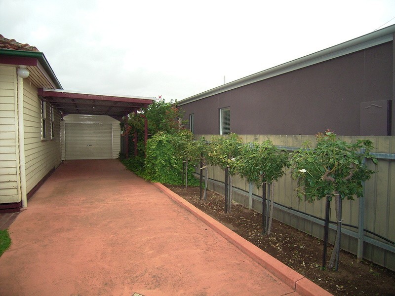 27 Dunrobin Street, Shepparton VIC 3630