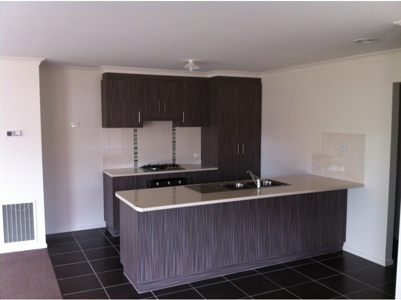 2/17 Erskine Street, Shepparton VIC 3630