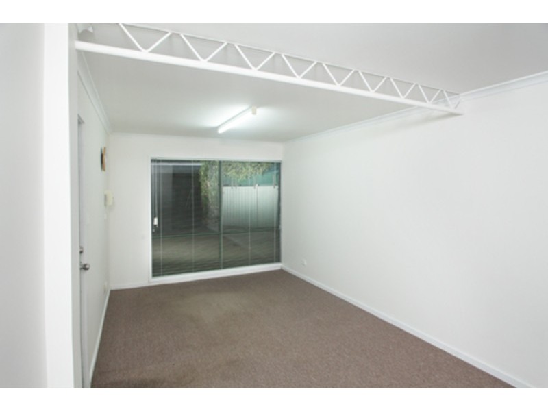 5 Nicholls  Avenue, Shepparton VIC 3630