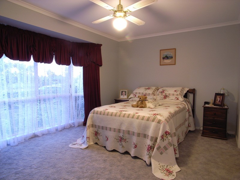 27 King Richard  Drive, Shepparton VIC 3630