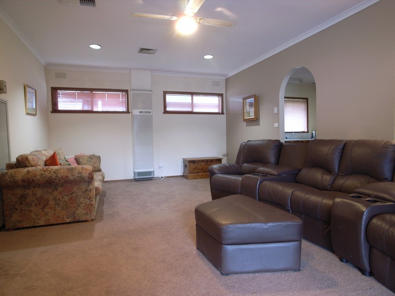 24 Lachlan Crescent, Shepparton VIC 3630