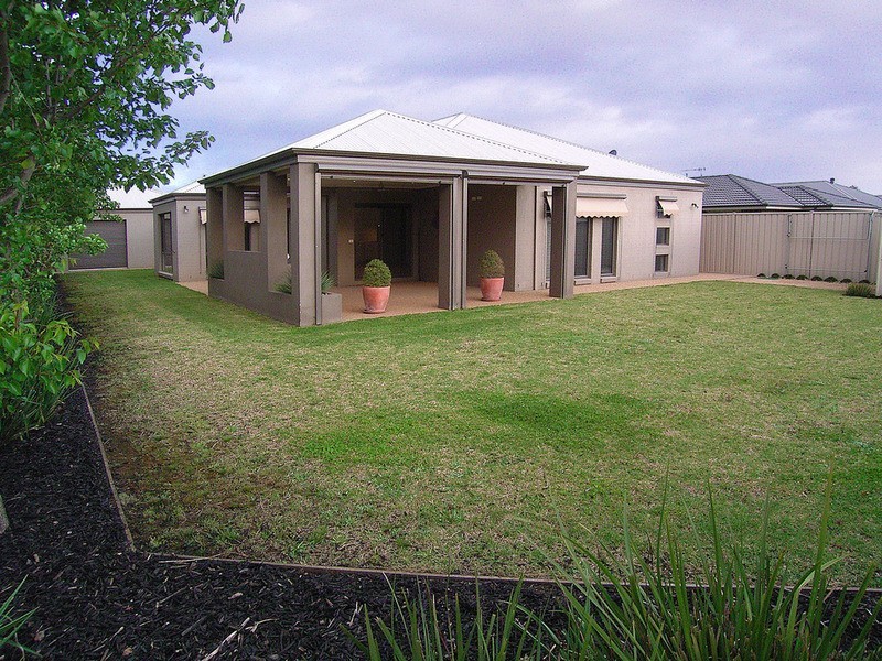 22 Brambuck Avenue, Kialla VIC 3631