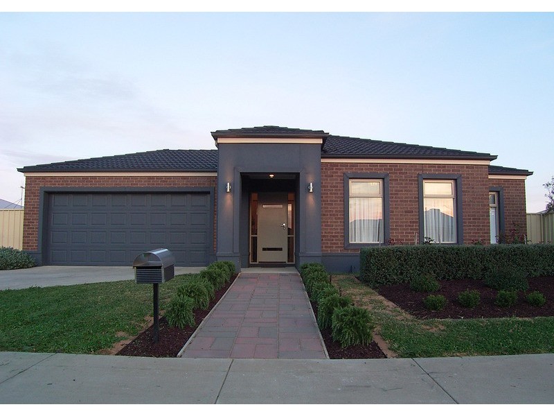 222 Waranga  Drive, Kialla VIC 3631