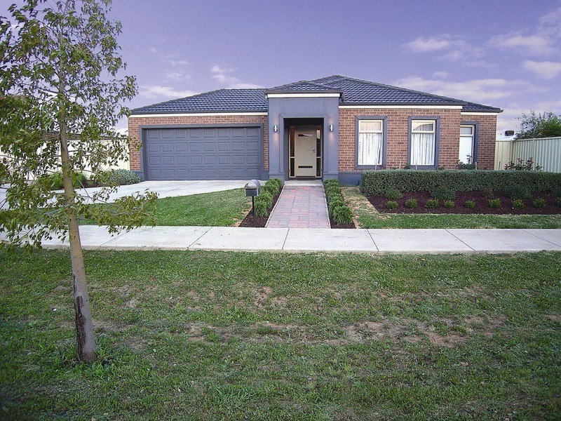 222 Waranga  Drive, Kialla VIC 3631