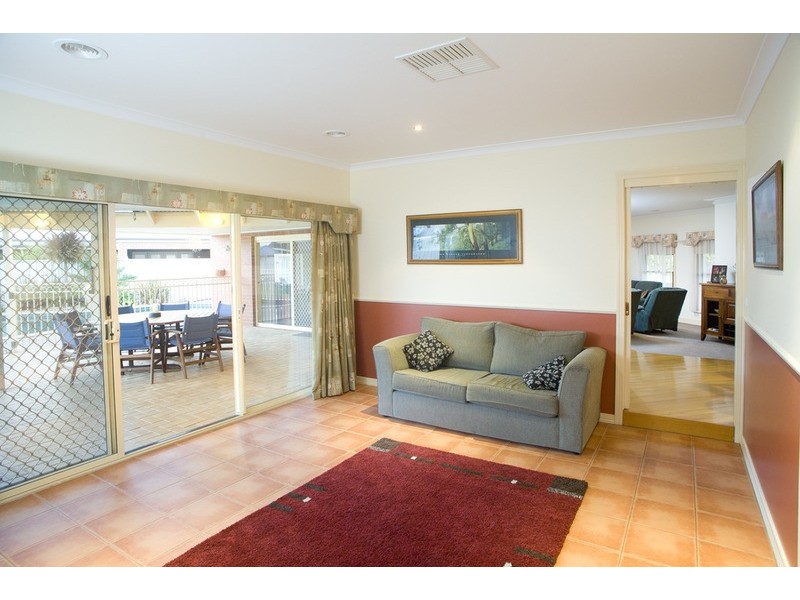 7 Menindee Crescent, Kialla VIC 3631