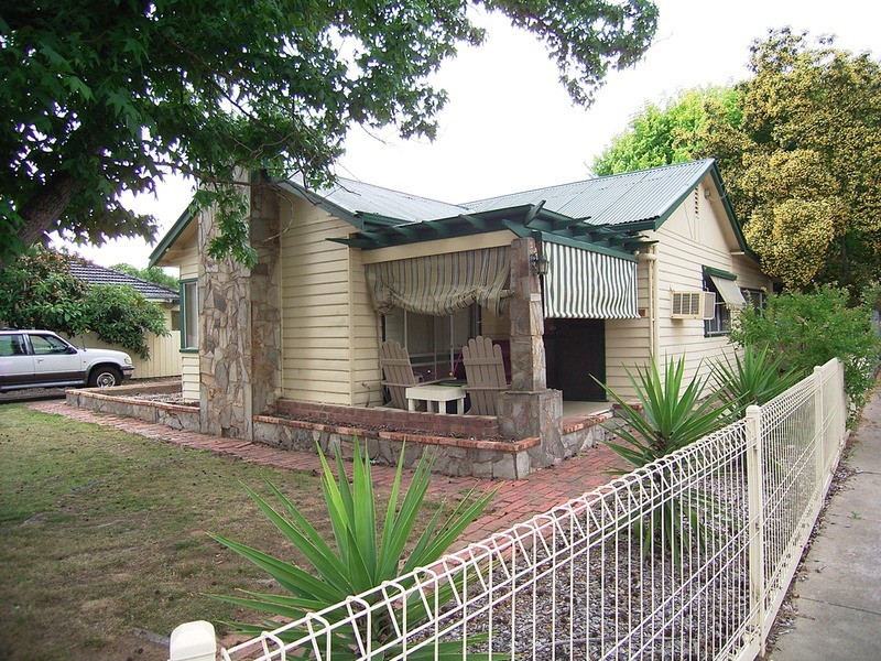 4 McFarlane  Road, Mooroopna VIC 3629