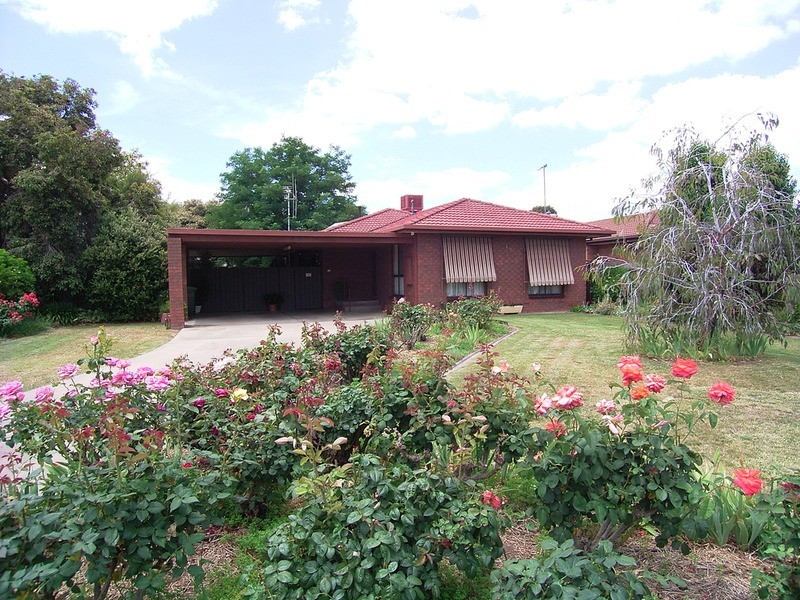19 Delisle  Avenue, Shepparton VIC 3630