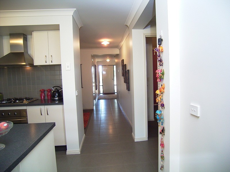 49 Taig Avenue, Kialla VIC 3631