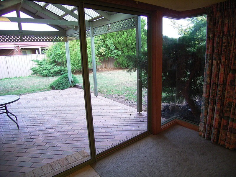 18 Silvan  Crescent, Kialla VIC 3631