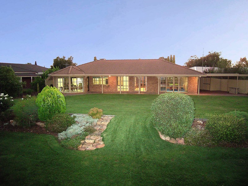 19 Ganaway  Crescent, Kialla VIC 3631