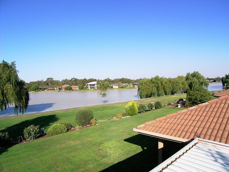 19 Ganaway  Crescent, Kialla VIC 3631