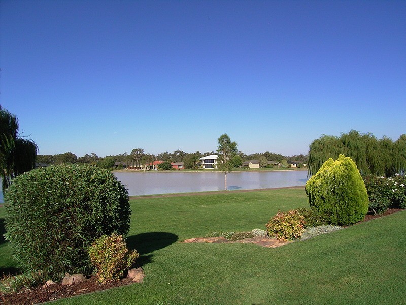 19 Ganaway  Crescent, Kialla VIC 3631