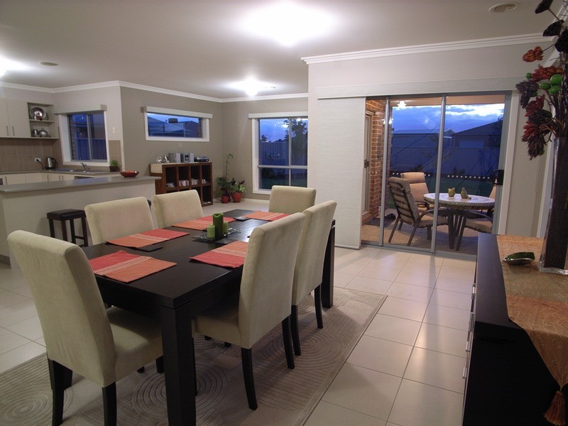 4 Wendouree Drive, Kialla VIC 3631