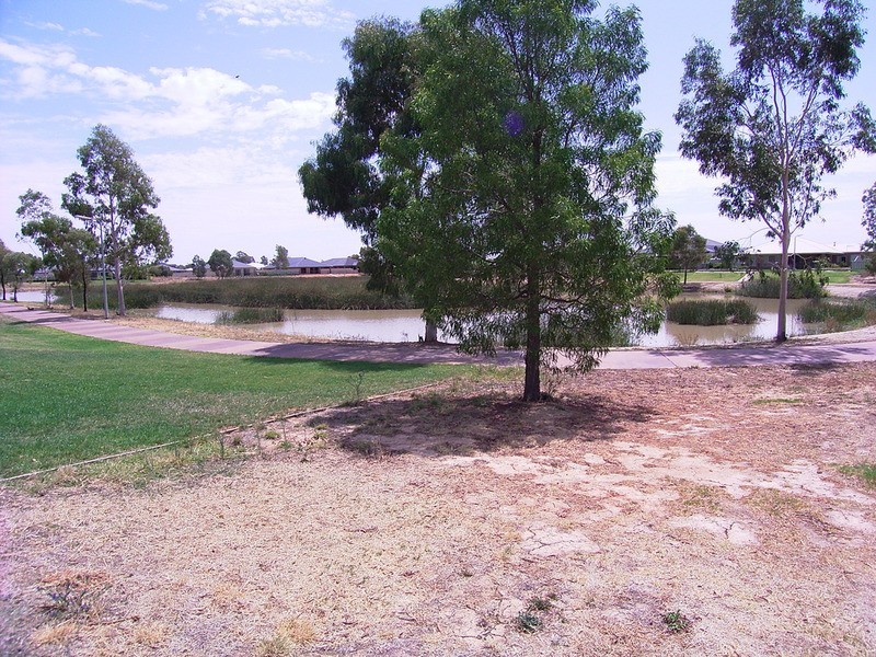 13 Jindabyne Court, Kialla VIC 3631