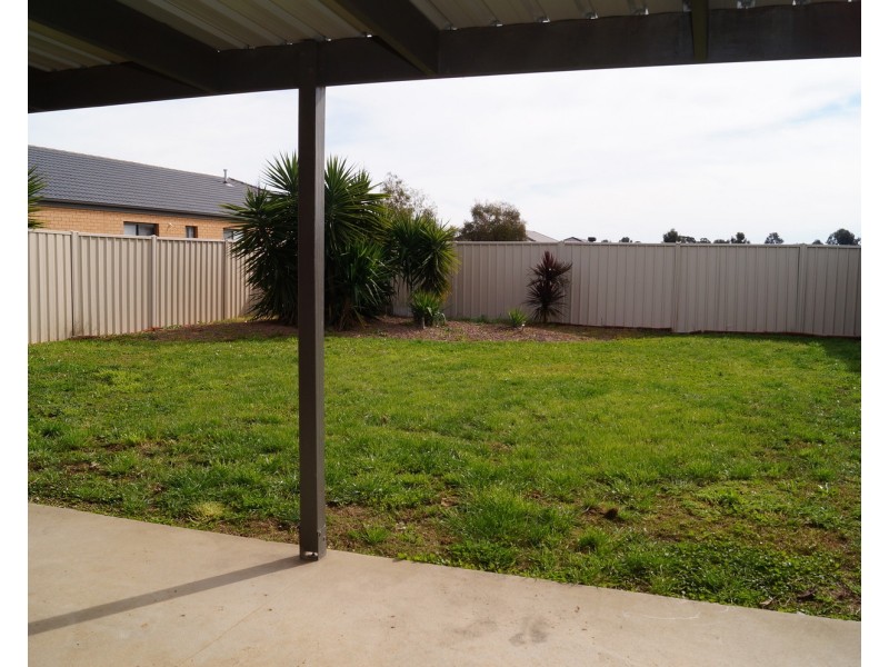 49 Taig Avenue, Kialla VIC 3631