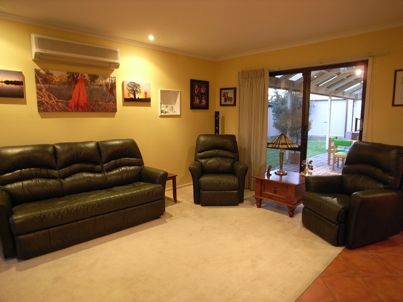 14 Nicholls Avenue, Shepparton VIC 3630