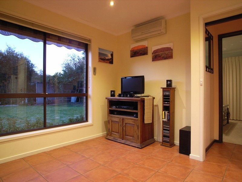 14 Nicholls Avenue, Shepparton VIC 3630