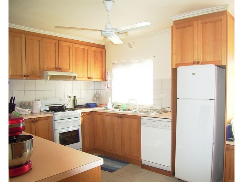 87 Balaclava Road, Shepparton VIC 3630