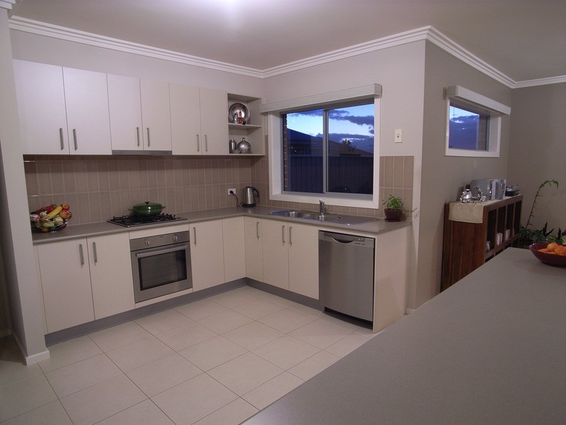 4 Wendouree Drive, Kialla VIC 3631