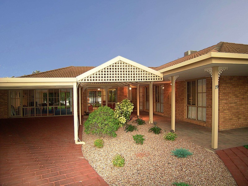 19 Ganaway Crescent, Kialla VIC 3631