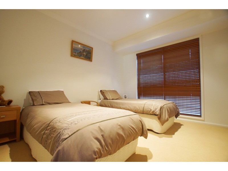 26 Menindee Crescent, Kialla VIC 3631