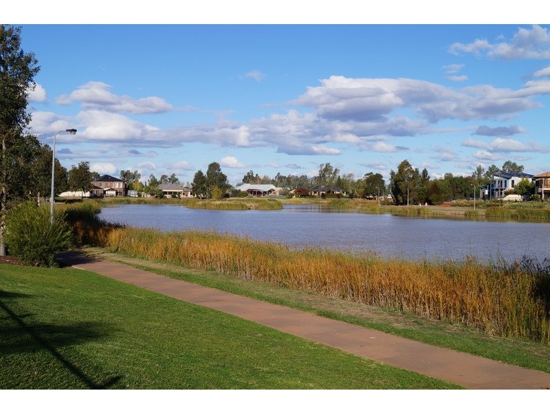 26 Menindee Crescent, Kialla VIC 3631