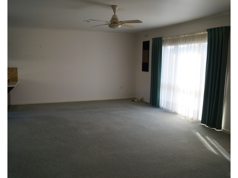 2/70 Maude Street, Shepparton VIC 3630