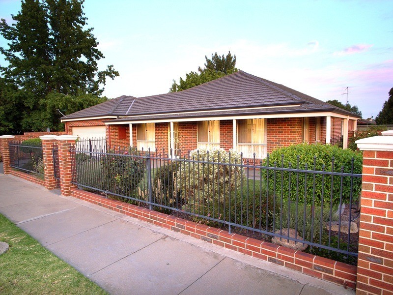 37 Maude  Street, Shepparton VIC 3630