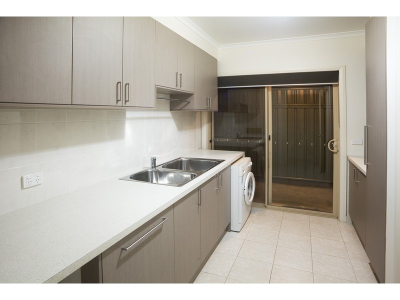 12 Guseli Court, Kialla VIC 3631