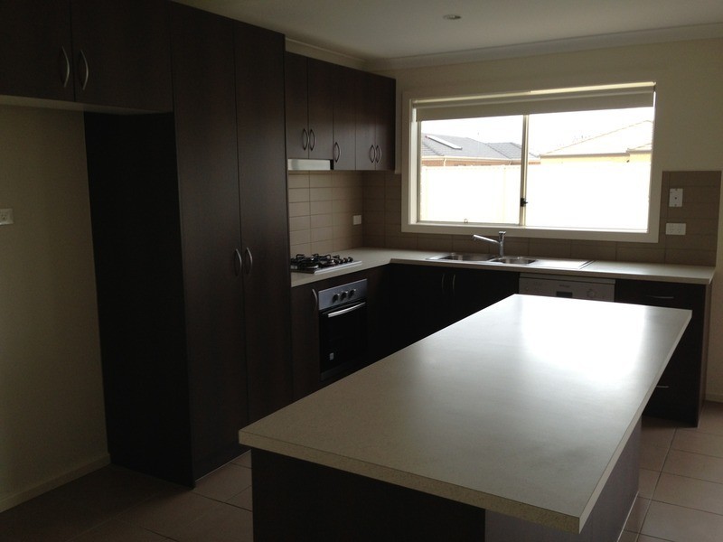 3 Savoy  Place, Shepparton VIC 3630