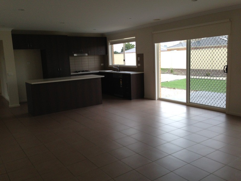 3 Savoy  Place, Shepparton VIC 3630