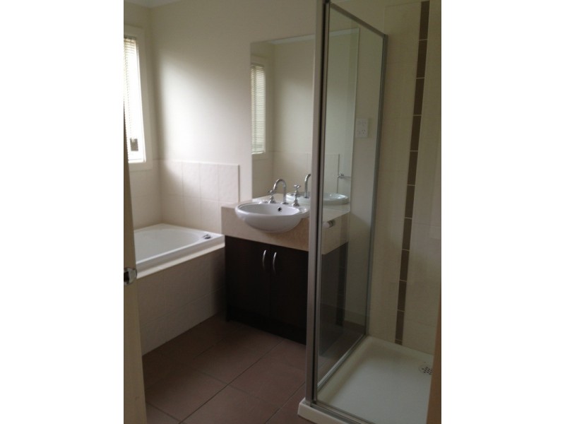 3 Savoy  Place, Shepparton VIC 3630