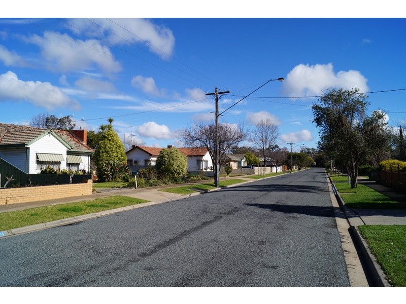 22 Lake  Street, Shepparton VIC 3630