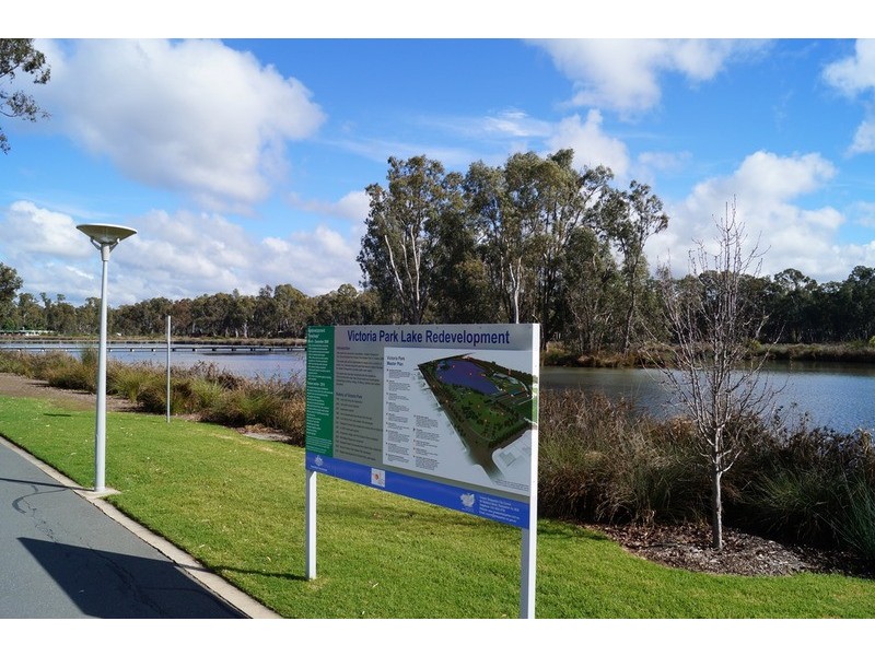 22 Lake  Street, Shepparton VIC 3630