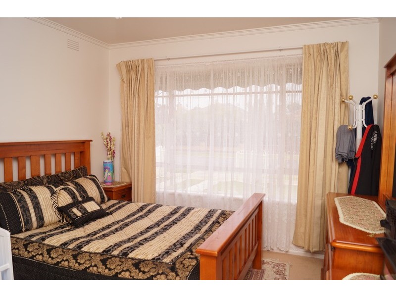 18 Lake  Street, Shepparton VIC 3630