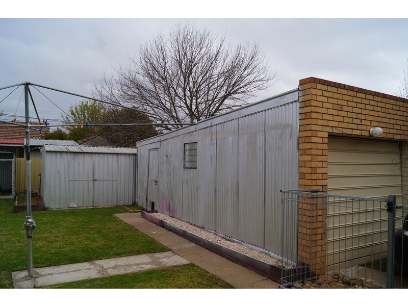 18 Lake  Street, Shepparton VIC 3630