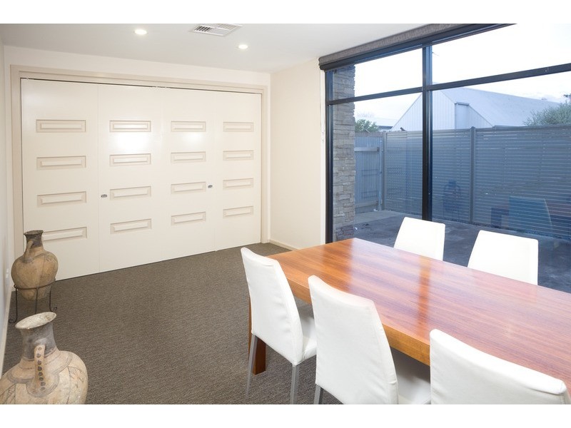 203 Fryers  Street, Shepparton VIC 3630