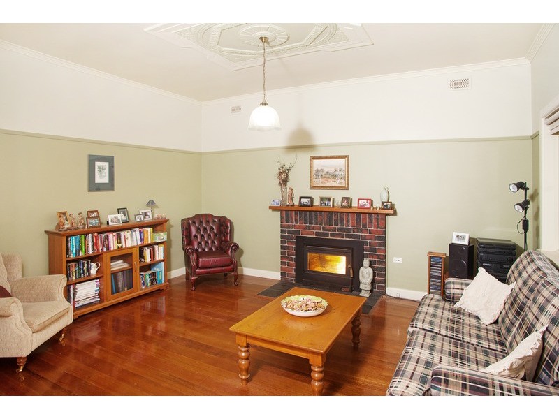 20 Dunrobin  Street, Shepparton VIC 3630