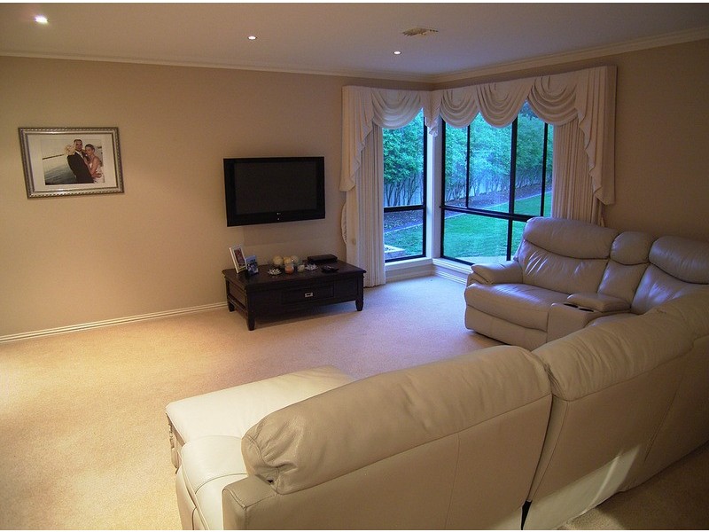 6 Mulwala  Court, Kialla VIC 3631