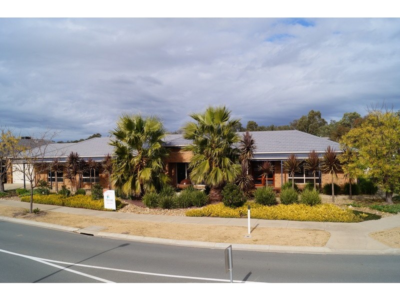 12 Canterbury  Avenue, Shepparton VIC 3630