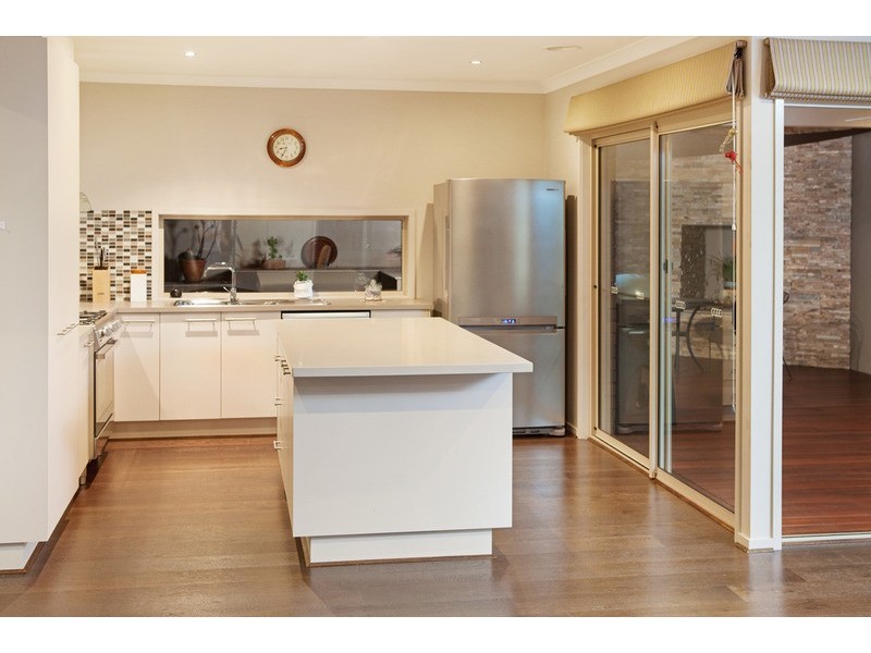 12 Canterbury  Avenue, Shepparton VIC 3630