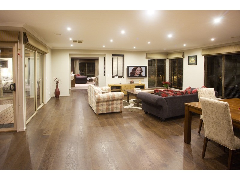 12 Canterbury  Avenue, Shepparton VIC 3630